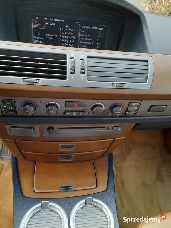 Używany BMW 745 2001 Granatowy Sedan/Limuzyna