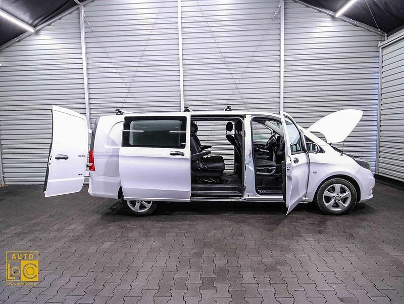 Używany Mercedes Vito 163 KM (119 kW) 2017 Biały Van