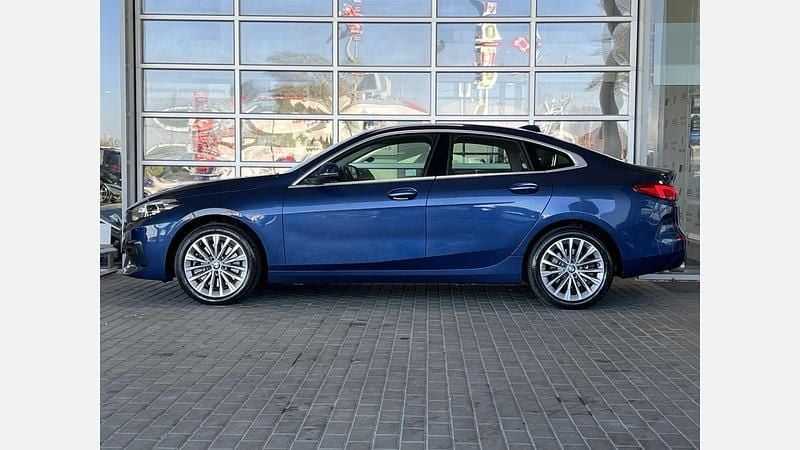 Używany BMW 220 Luxury Line 192 KM (141 kW) 2021 Niebieski phytonic metalizowany Coupe