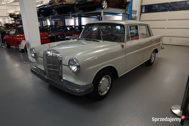 Beżowy Używany 1964 Mercedes 190 Sedan/Limuzyna | 65 900 zł - Obraz 1/4