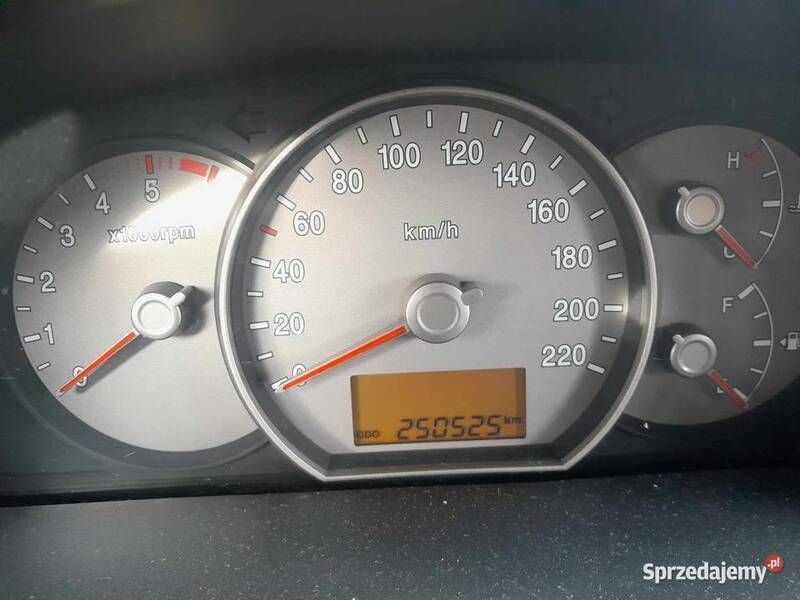 Używany 2009 Kia Carens Minivan | 9000 zł (Dobra cena) - Obraz 1/4