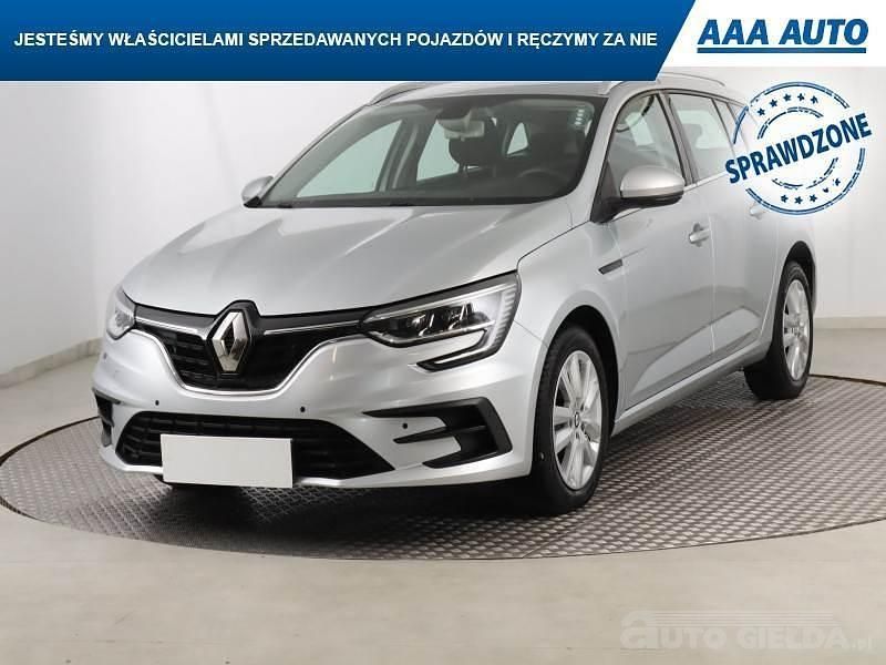 Używany Renault Mégane IV 140 KM (102 kW) 2021 Srebrny