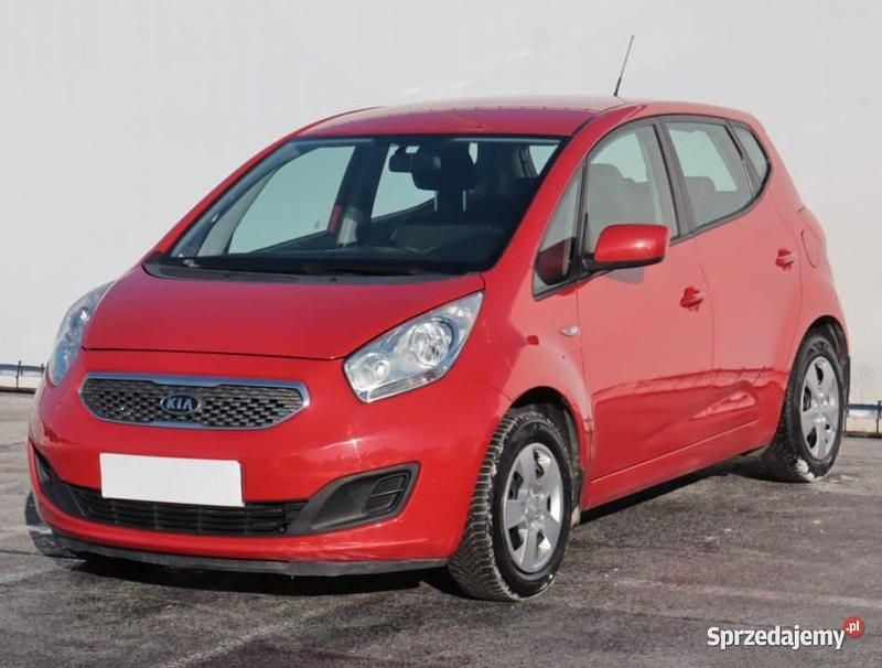 Używany Kia Venga 90 KM (66 kW) 2010 Czerwony Hatchback