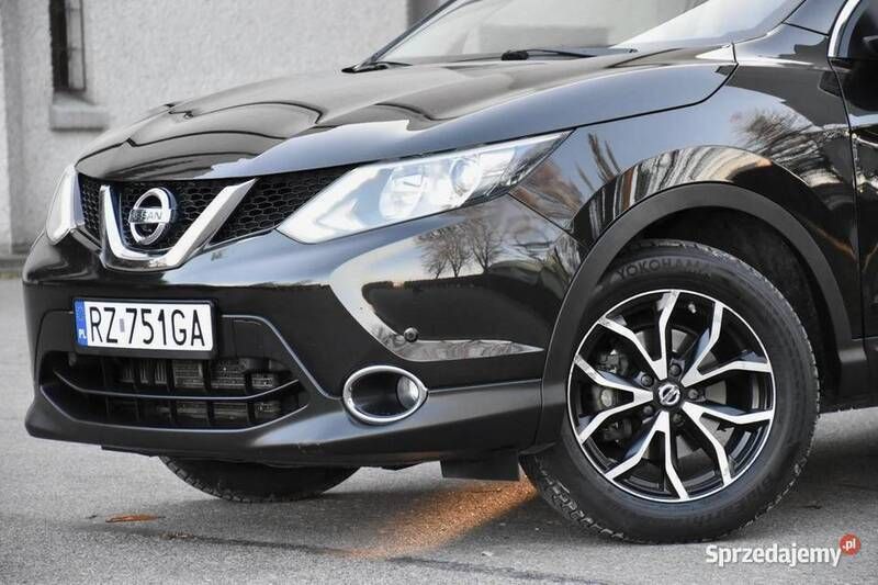 Czarny Używany 2016 Nissan Qashqai SUV | 49 900 zł (Uczciwa cena) - Obraz 1/4