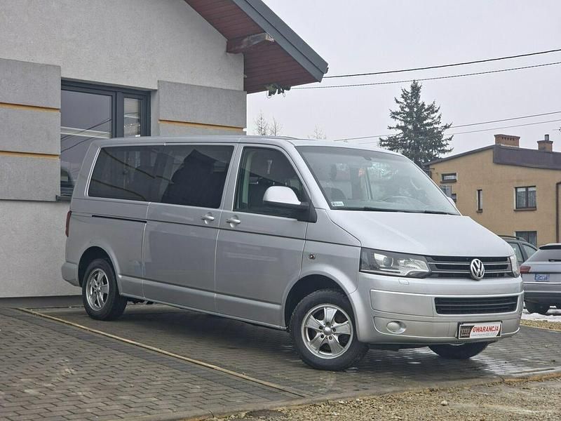 Używany VW Caravelle 2015 Srebrny Minivan