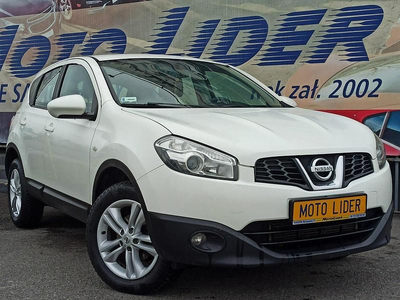 Biały Używany 2013 Nissan Qashqai SUV | 22 900 zł (Super Cena) - Obraz 1/4