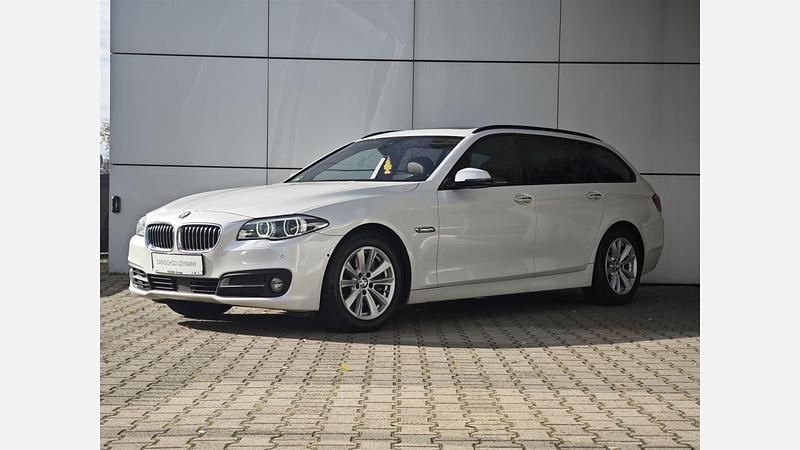 Mineral white metallic metalizowany Używany 2016 BMW 530 Shadowline Kombi | 79 999 zł (Uczciwa cena) - Obraz 1/3