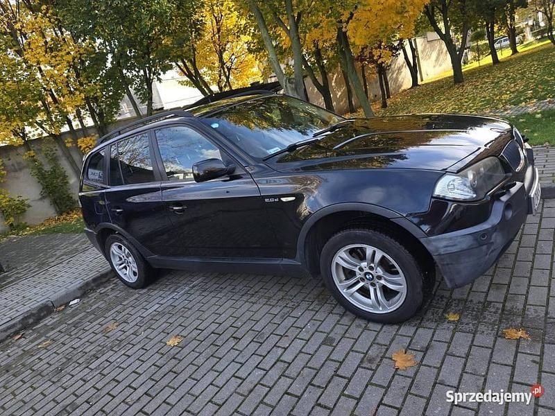 Czarny Używany 2005 BMW X3 SUV | 18 000 zł (Dobra cena) - Obraz 1/4