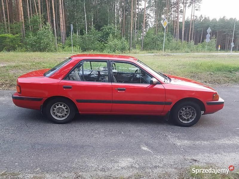 Używany Mazda 323 1992