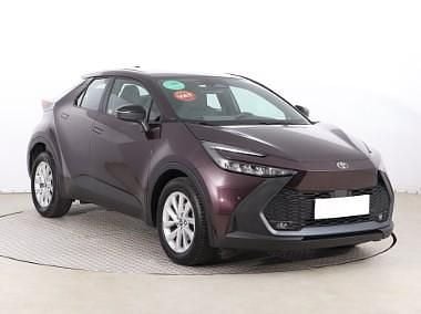 Fioletowy Używany 2024 Toyota C-HR SUV | 113 999 zł (Dość drogi) - Obraz 1/4