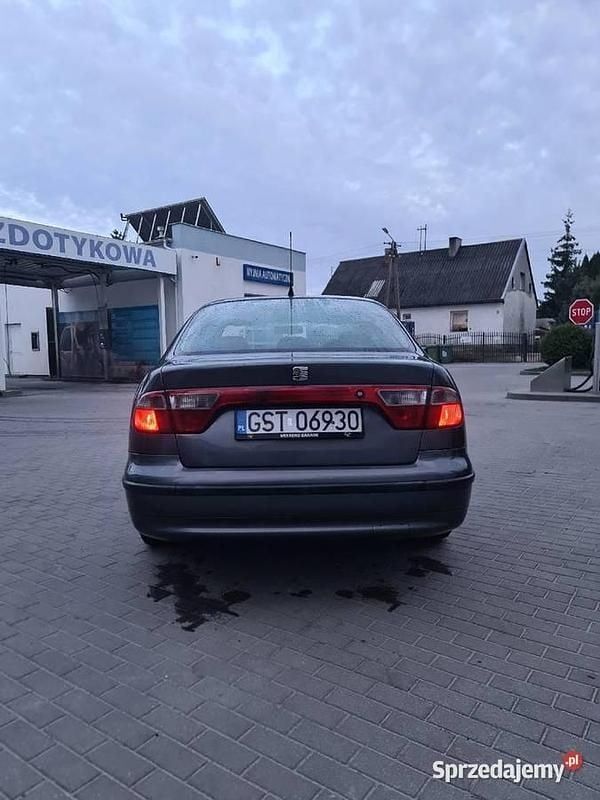 Używany Seat Toledo 2003 Szary Sedan/Limuzyna