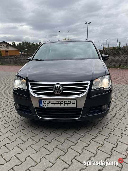 Używany 2010 VW Touran R-line Minivan | 21 000 zł - Obraz 1/4