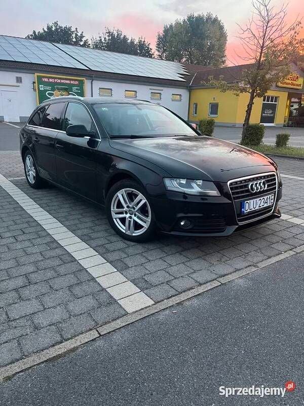 Używany Audi A4 2011 Czarny Kombi