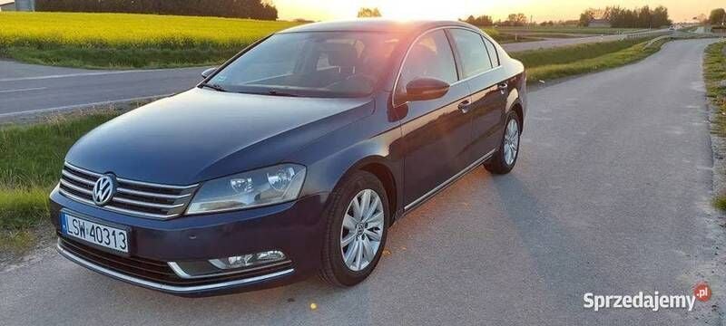 Granatowy Używany 2011 VW Passat Sedan/Limuzyna | 27 500 zł (Drogi) - Obraz 1/4