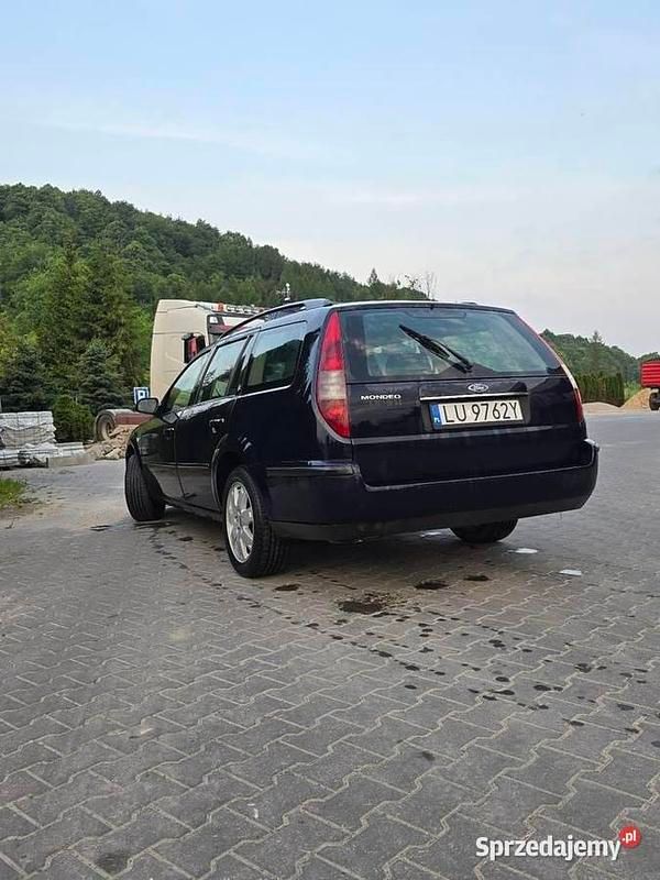 Granatowy Używany 2004 Ford Mondeo Kombi | 2700 zł (Uczciwa cena) - Obraz 1/4