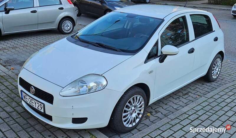 Używany 2012 Fiat Grande Punto Hatchback | 11 900 zł (Uczciwa cena) - Obraz 1/4