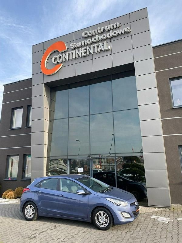 Używany Hyundai i30 135 KM (99 kW) 2013 Granatowy Hatchback