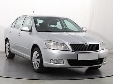 Srebrny Używany 2012 Skoda Octavia Hatchback | 12 999 zł (Super Cena) - Obraz 1/4