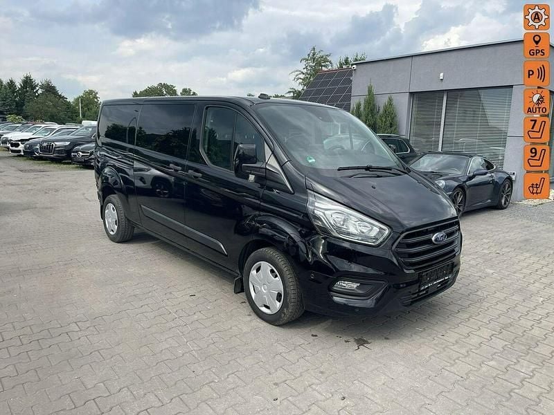 Czarny (metalik, perła) Używany 2020 Ford Transit Custom Titanium Minivan | 76 900 zł - Obraz 1/4