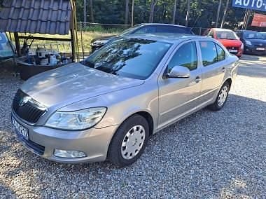 Szary Używany 2009 Skoda Octavia Hatchback | 16 900 zł (Drogi) - Obraz 1/4