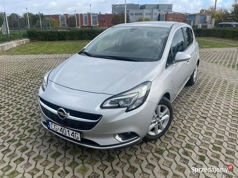 Srebrny Używany 2015 Opel Corsa Sedan/Limuzyna | 28 900 zł (Uczciwa cena) - Obraz 1/4