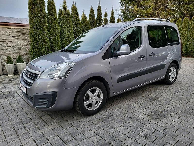 Używany Peugeot Partner 100 KM (73 kW) 2016 Szary Minivan