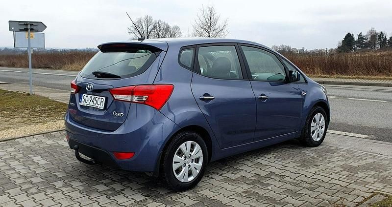 Używany Hyundai ix20 125 KM (91 kW) 2013 Niebieski Hatchback