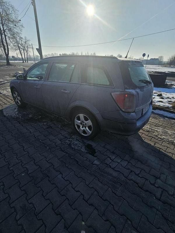 Inny kolor Używany 2006 Opel Astra Kombi | 3500 zł - Obraz 1/4