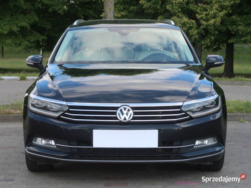 Czarny Używany 2015 VW Passat Kombi | 55 999 zł (Uczciwa cena) - Obraz 1/4
