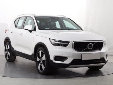 Biały Używany 2018 Volvo XC40 SUV | 91 999 zł (Dobra cena) - Obraz 1/4