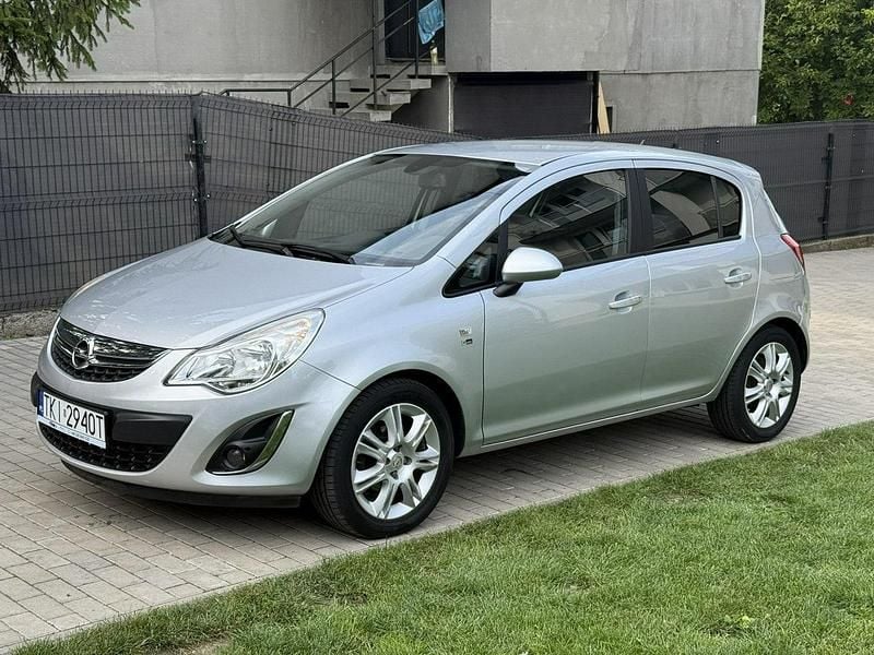 Srebrny Używany 2012 Opel Corsa Hatchback | 19 900 zł (Dobra cena) - Obraz 1/4