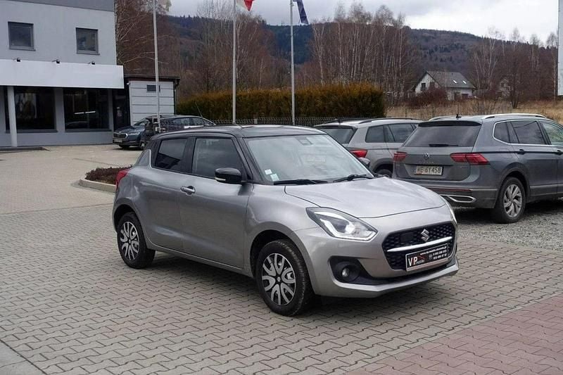 Używany Suzuki Swift 90 KM (66 kW) 2018 Szary (metalik) Hatchback