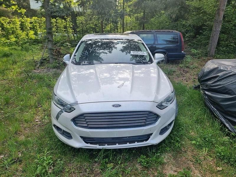 Używany Ford Fusion 2013 Biały Sedan/Limuzyna