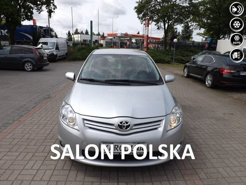 Srebrny Używany 2010 Toyota Auris Hatchback | 19 900 zł (Uczciwa cena) - Obraz 1/4