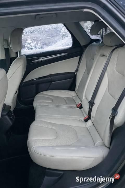 Używany Ford Mondeo Titanium 2017 Szary Kombi