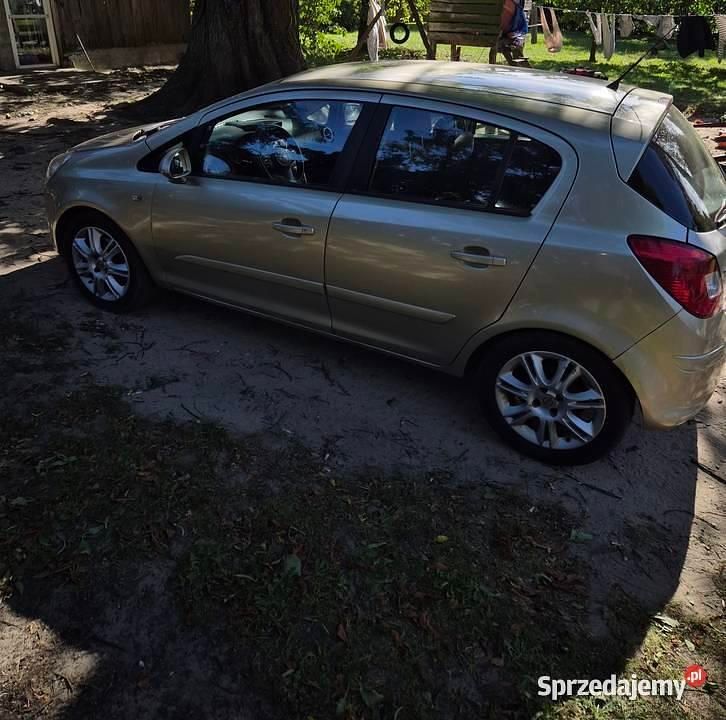 Używany Opel Corsa 2007 Złoty Hatchback