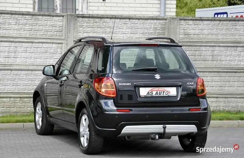 Używany Suzuki SX4 120 KM (88 kW) 2010 Czarny (metalik) Hatchback