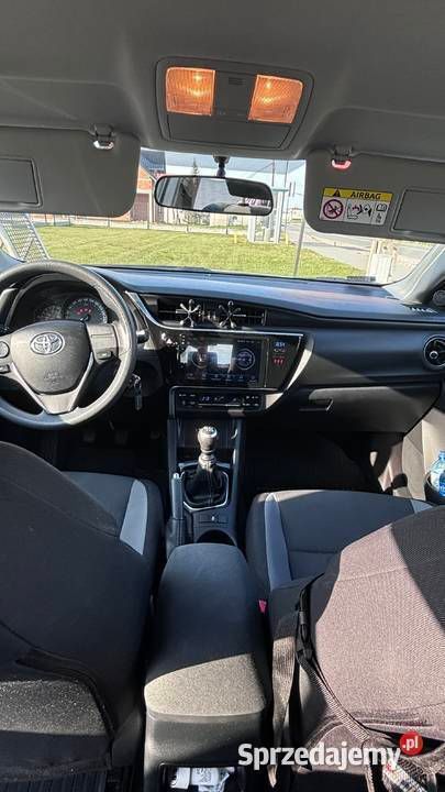 Używany Toyota Auris 99 KM (72 kW) 2016 Biały Hatchback
