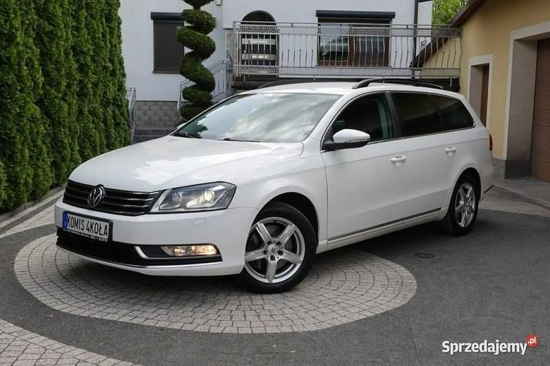 Biały Używany 2012 VW Passat Kombi | 35 900 zł (Dobra cena) - Obraz 1/4