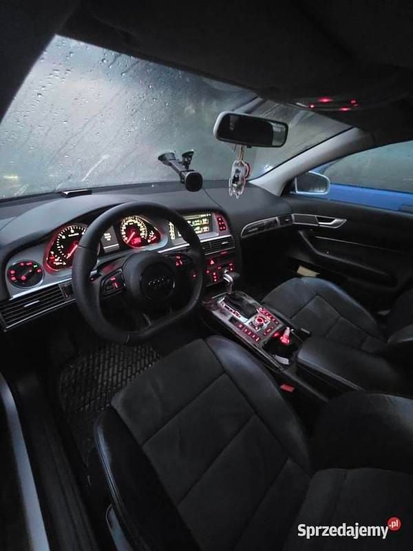 Używany Audi A6 Ambiente 2004 Srebrny Sedan/Limuzyna