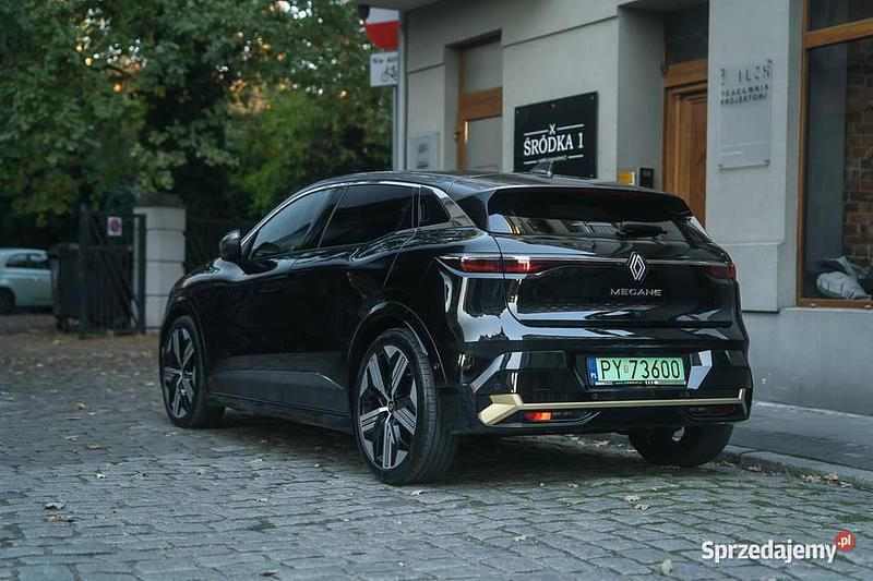 Używany Renault Mégane IV Iconic 2023 Sedan/Limuzyna