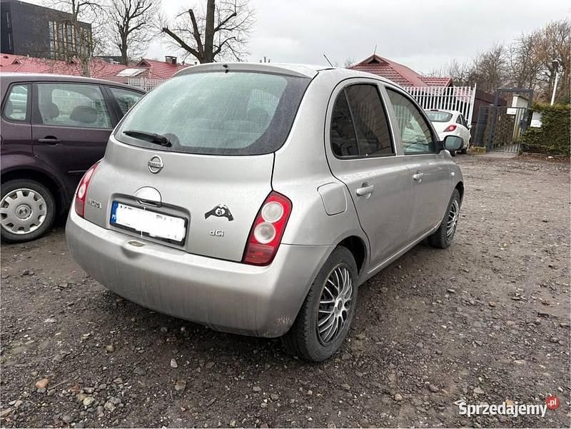 Używany Nissan Micra 2003 Srebrny Hatchback