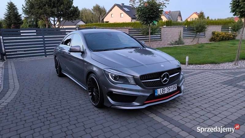 Szary Używany 2015 Mercedes CLA250 AMG Sedan/Limuzyna | 65 000 zł (Uczciwa cena) - Obraz 1/4