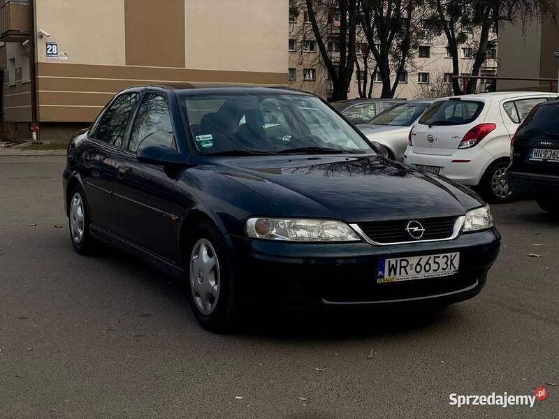 Granatowy Używany 2000 Opel Vectra Sedan/Limuzyna | 3500 zł - Obraz 1/4