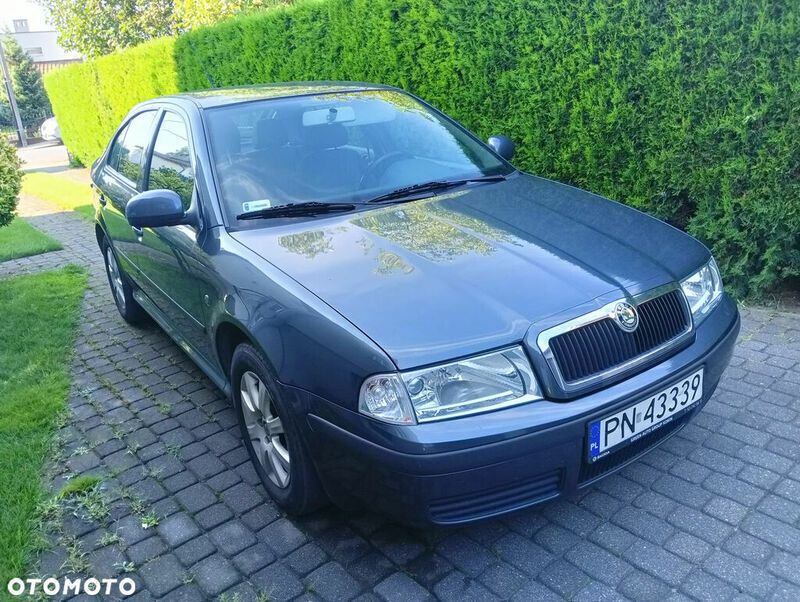 Używany Skoda Octavia 2010 Szary Sedan/Limuzyna