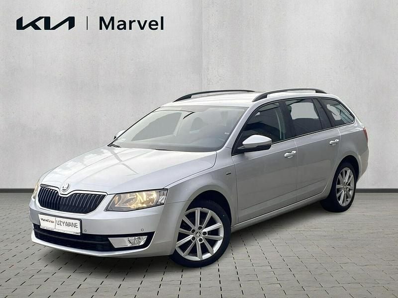 Srebrny (metalik) Używany 2016 Skoda Octavia Joy Kombi | 43 900 zł (Dobra cena) - Obraz 1/4