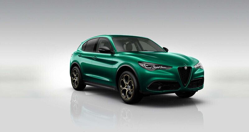 Lakier specjalny zielony montreal green Nowe 2025 Alfa Romeo Stelvio SUV | 255 900 zł - Obraz 1/4