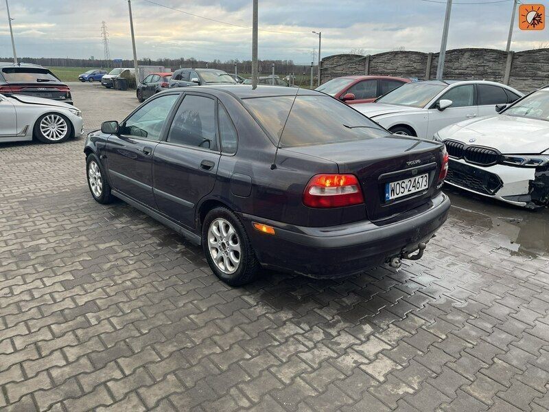 Czarny (metalik) Używany 2000 Volvo S40 Sedan/Limuzyna | 2900 zł - Obraz 1/4