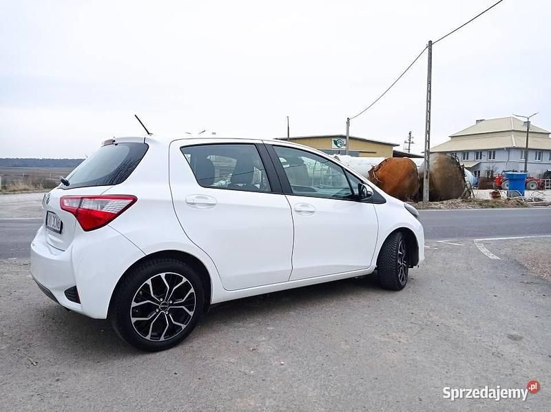 Używany Toyota Yaris 2017 Biały Hatchback