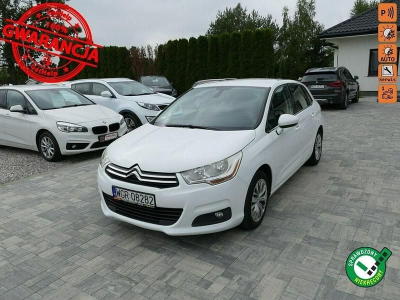 Używany Citroën C4 95 KM (69 kW) 2012 Biały Hatchback
